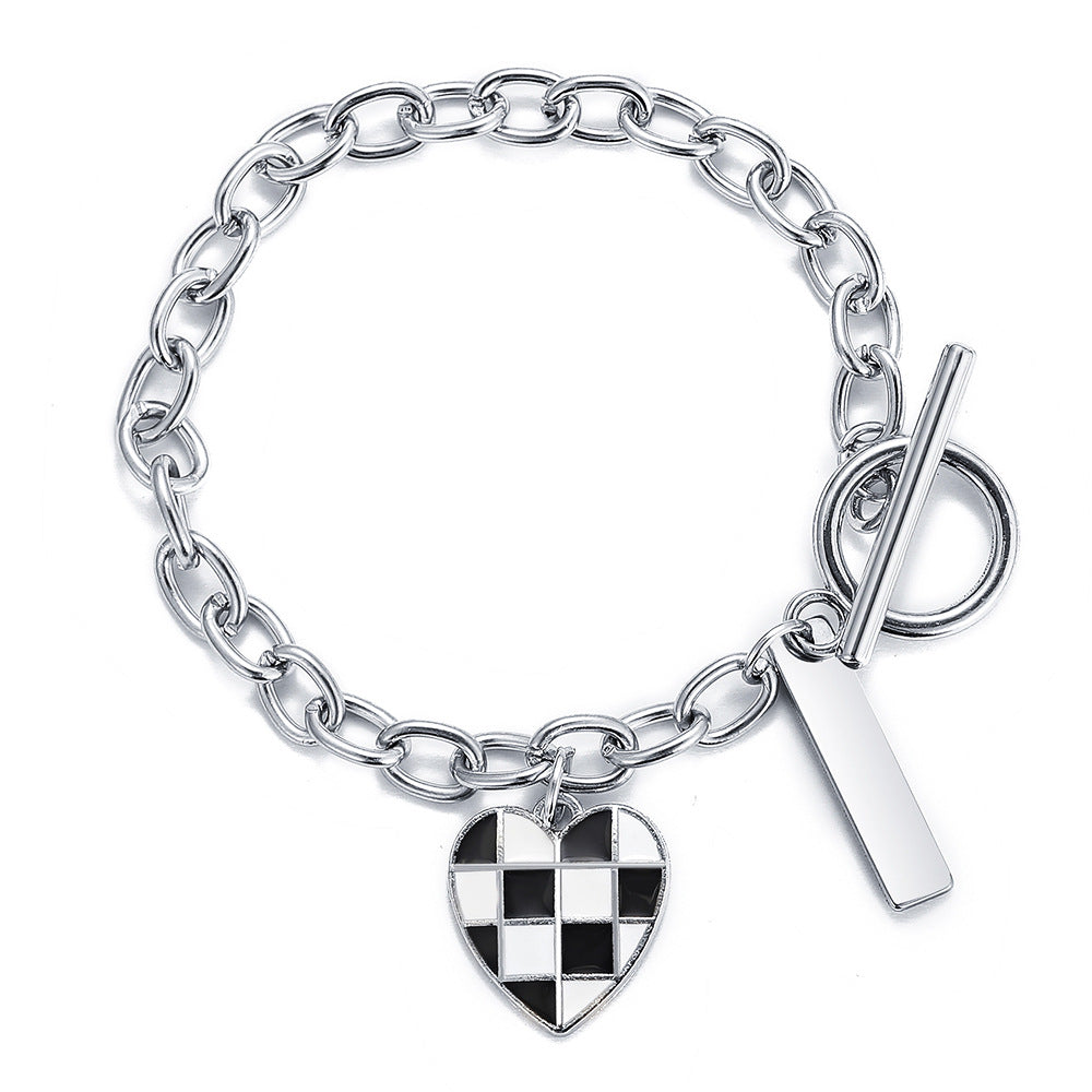 Pulsera de aleación de corazón de tablero de ajedrez blanco y negro al por mayor