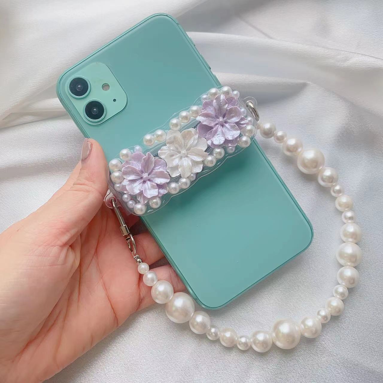 Venta al por mayor, cadena de plástico, mariposa creativa, flor de perla, carcasa de teléfono móvil, Clip trasero