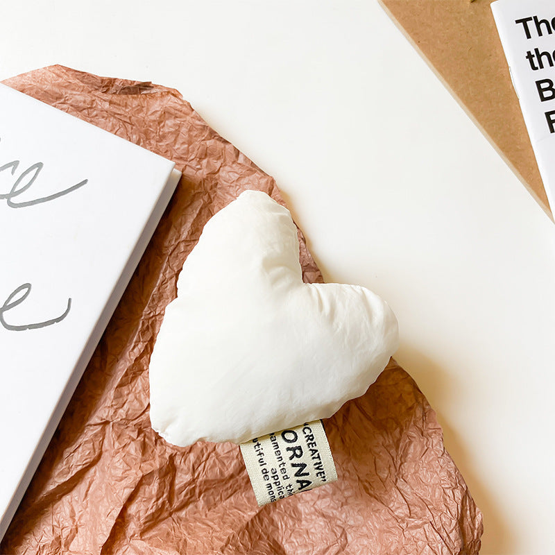 Wholesale Plastic Solid Color Love Three-dimensional Niche Mobile Phone Case