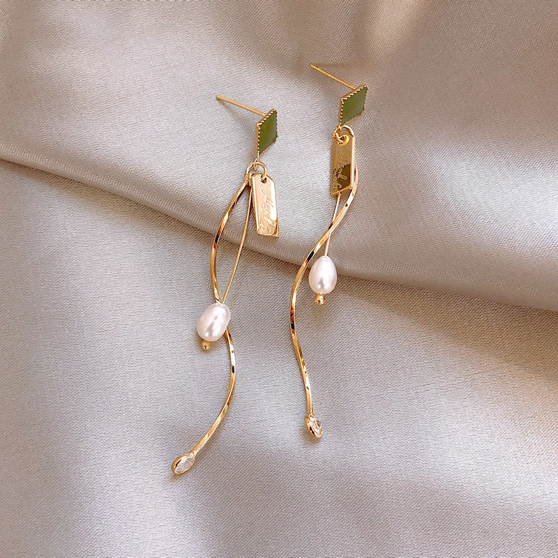 Nuevos pendientes de aleación de borla de bambú verde de estilo chino al por mayor