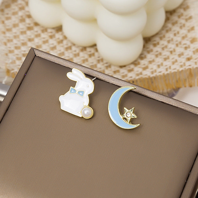 Wholesale Asymmetric Cute Rabbit Alloy Earrings