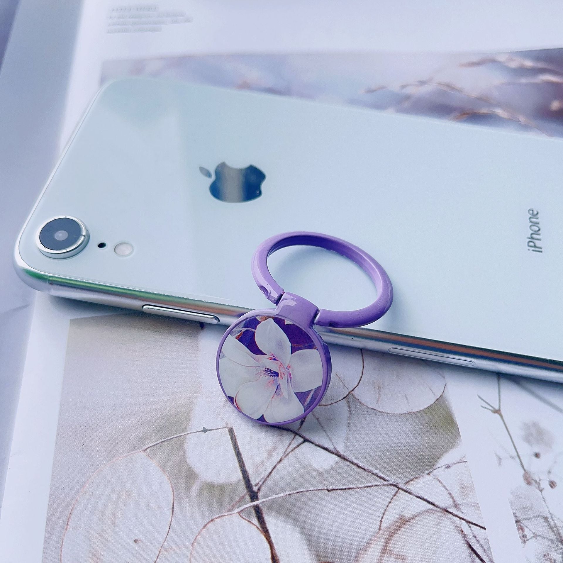 Soporte de teléfono móvil de flor pequeña con hebilla de anillo de metal al por mayor