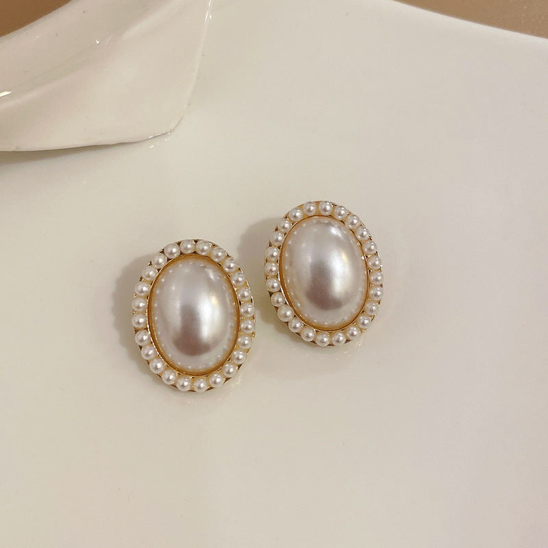 Wholesale French Vintage Simple Pearl Alloy Earrings