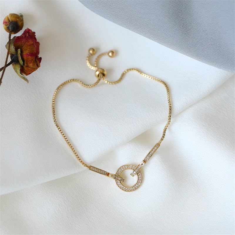 Wholesale Love Heart Vintage Pearl Alloy Bracelet