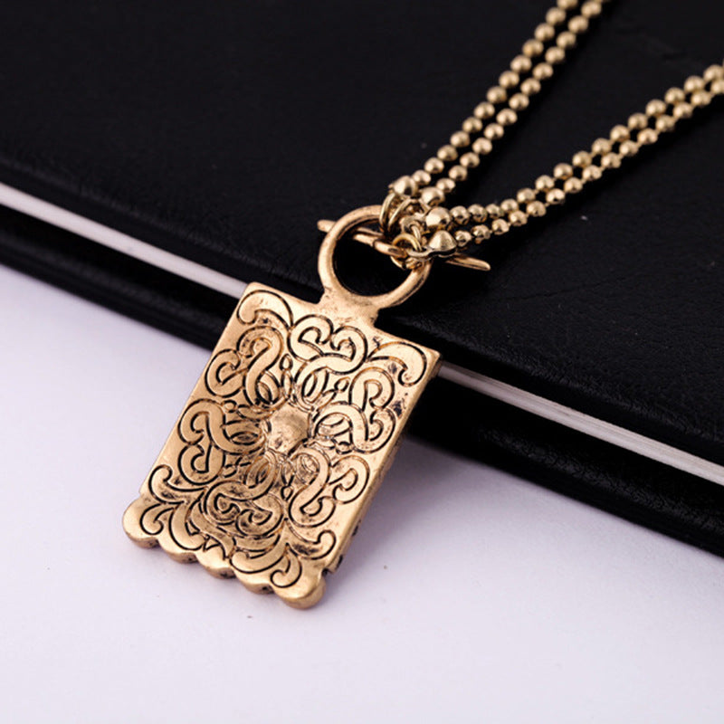 Venta al por mayor Collar cuadrado de aleación