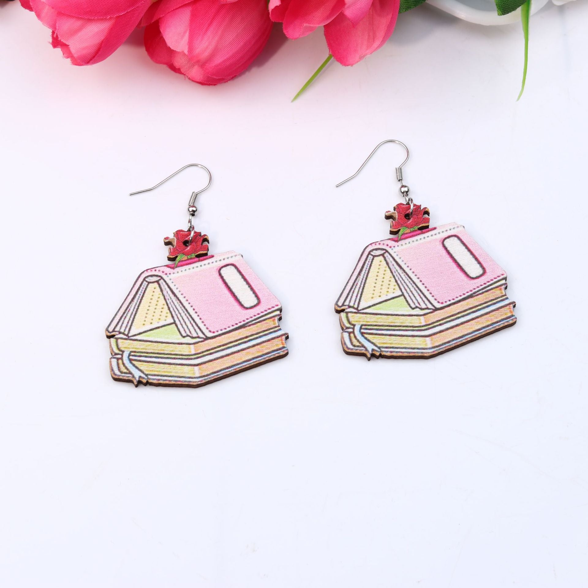 Venta al por mayor Día del maestro Impresión en madera Lápiz Libro Pendientes