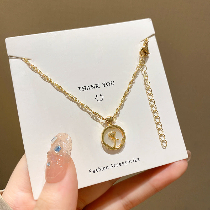 Wholesale Round Rose Pendant Alloy Necklace