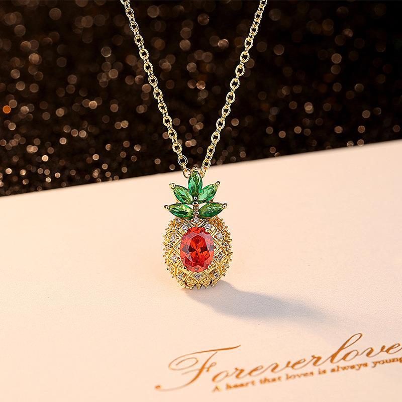 Wholesale Copper Diamond Carrot Pendant Creative Necklace