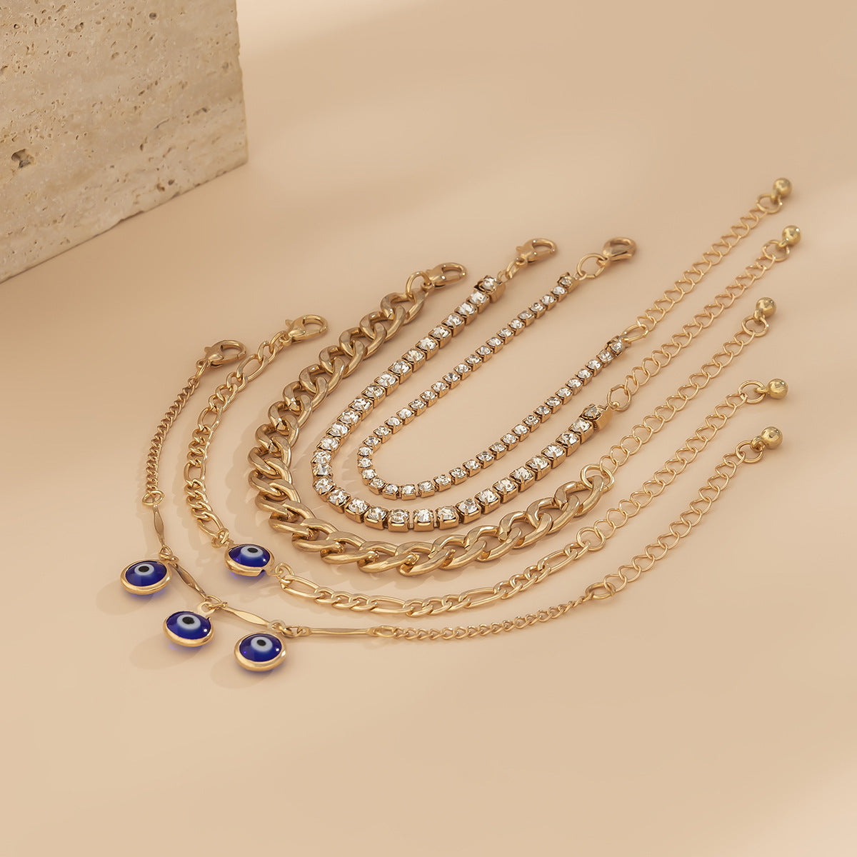 Venta al por mayor Juego De Pulseras En Capas De Hierro Mal De Ojo Azul