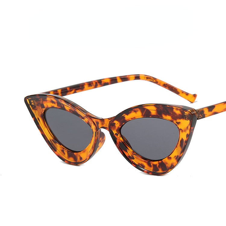 Wholesale Inner Triangular Cat Eye Sunglasses AC