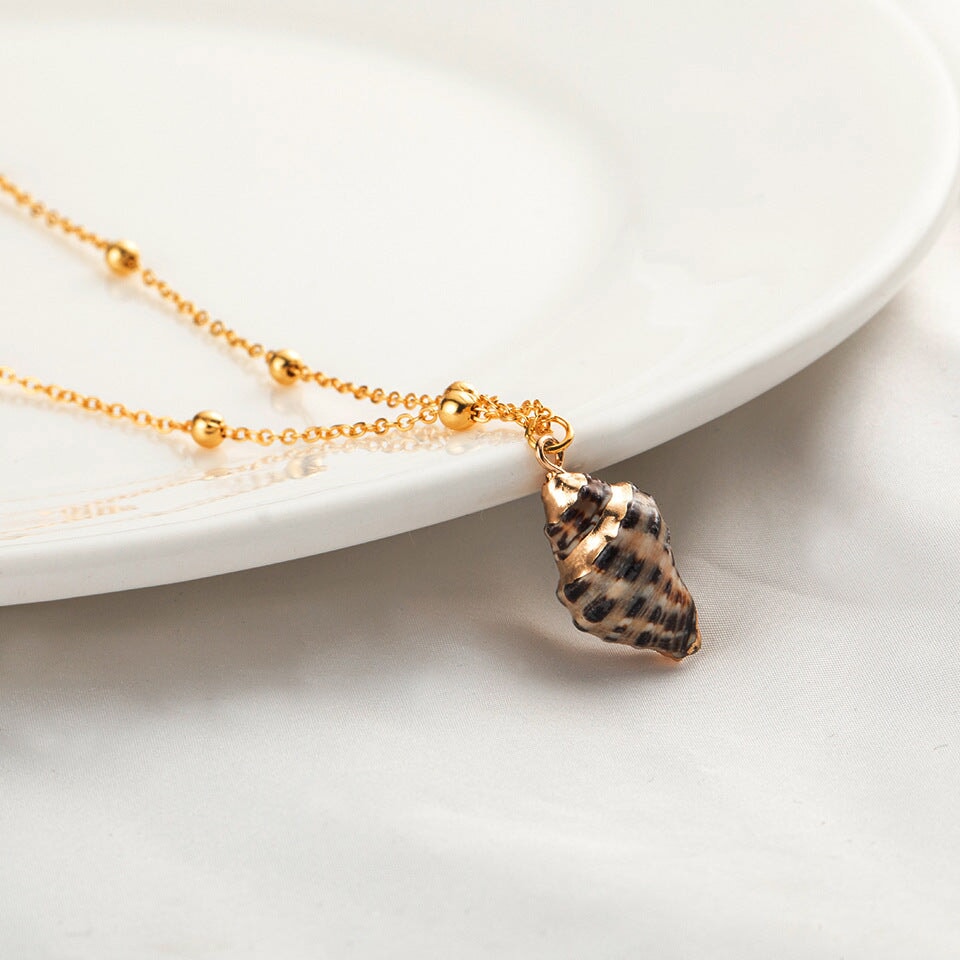 Wholesale Natural Shell Necklace Women Clavicle Chain